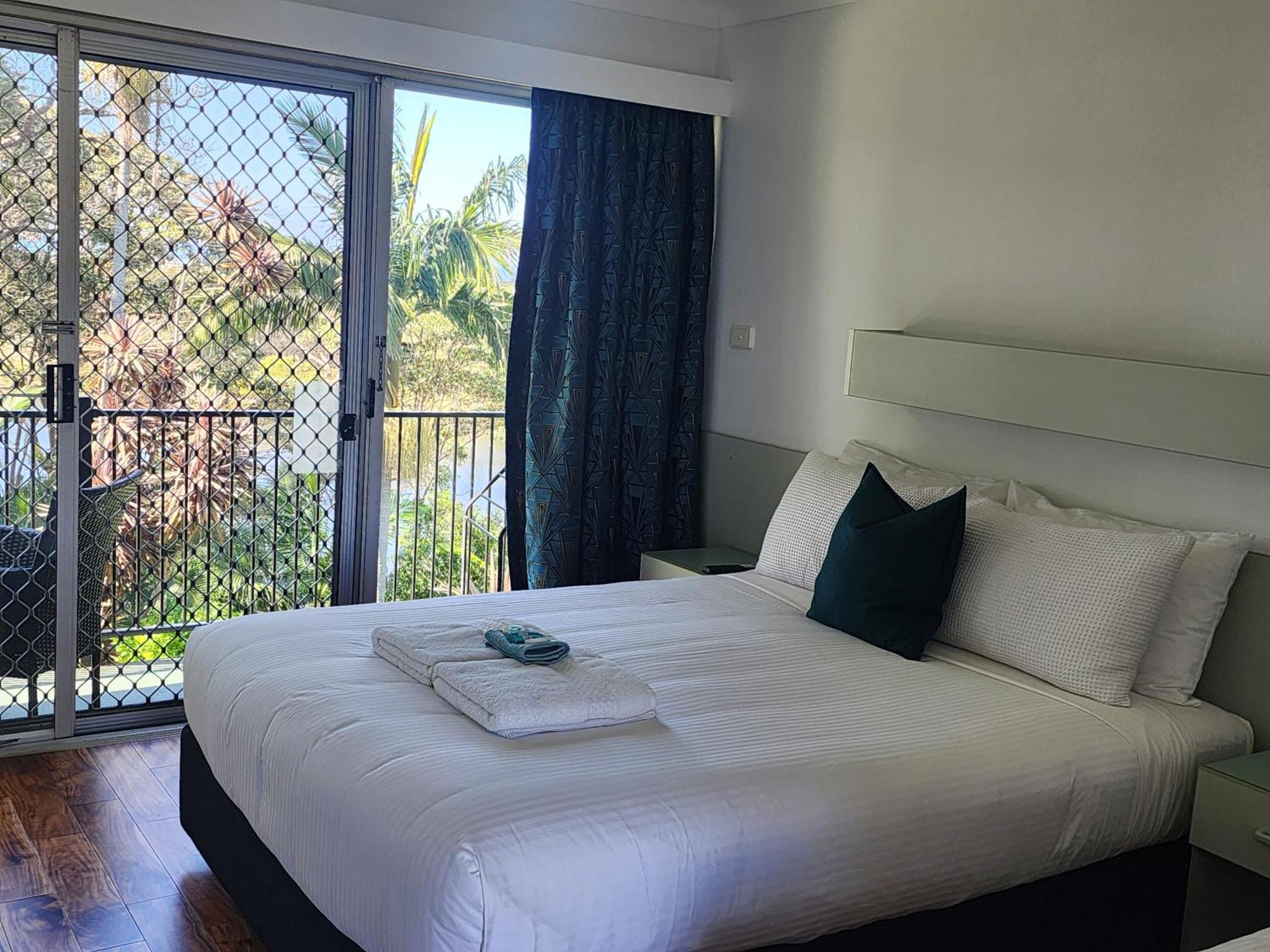 Motel Miramar นัมบัคคาเฮดส์ ภายนอก รูปภาพ