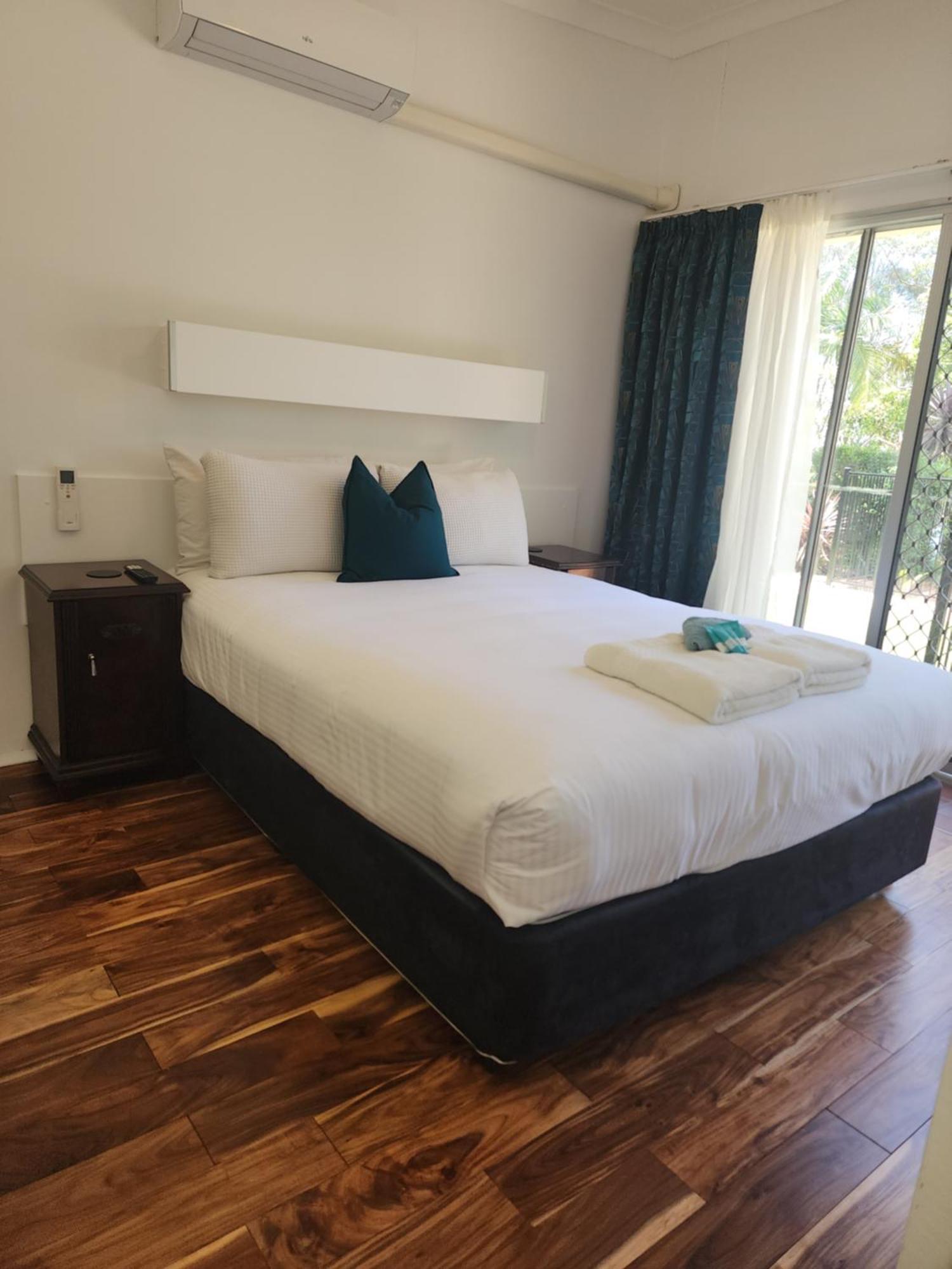 Motel Miramar นัมบัคคาเฮดส์ ภายนอก รูปภาพ